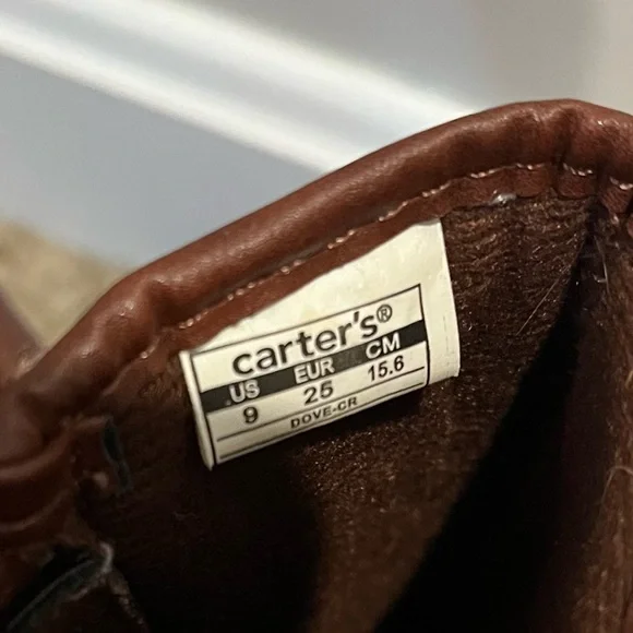 EUC Carters toddler riding boots with faux fur, size 9 - Picture 6 of 6